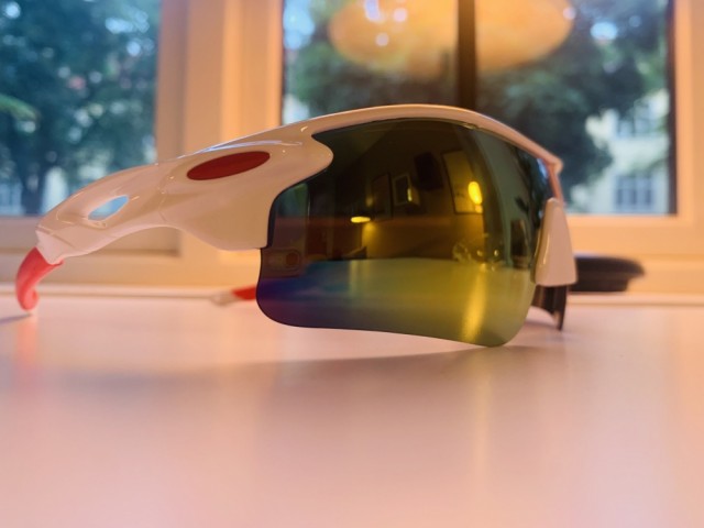 Farge 2: Hvit m/ farget glass